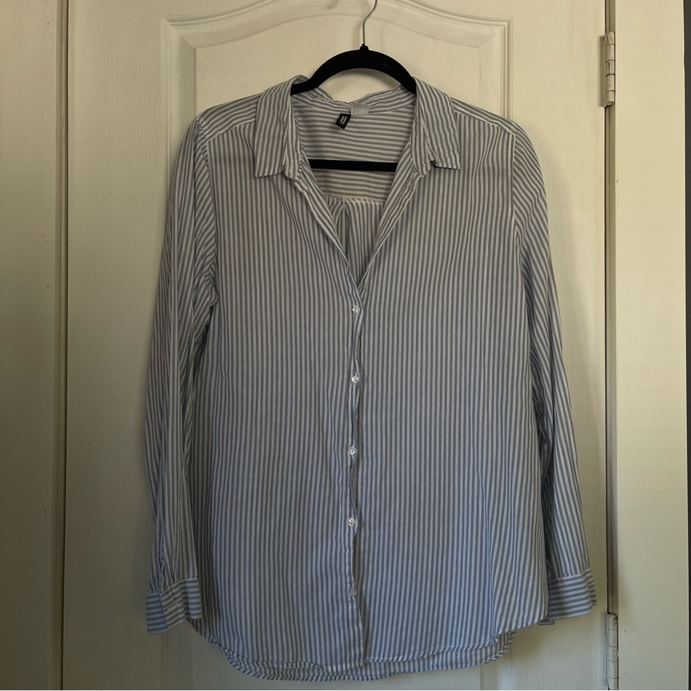 Divided Cotton Blue/White Long Sleeves Woman’s Shirt Size 12 Excellent Condition